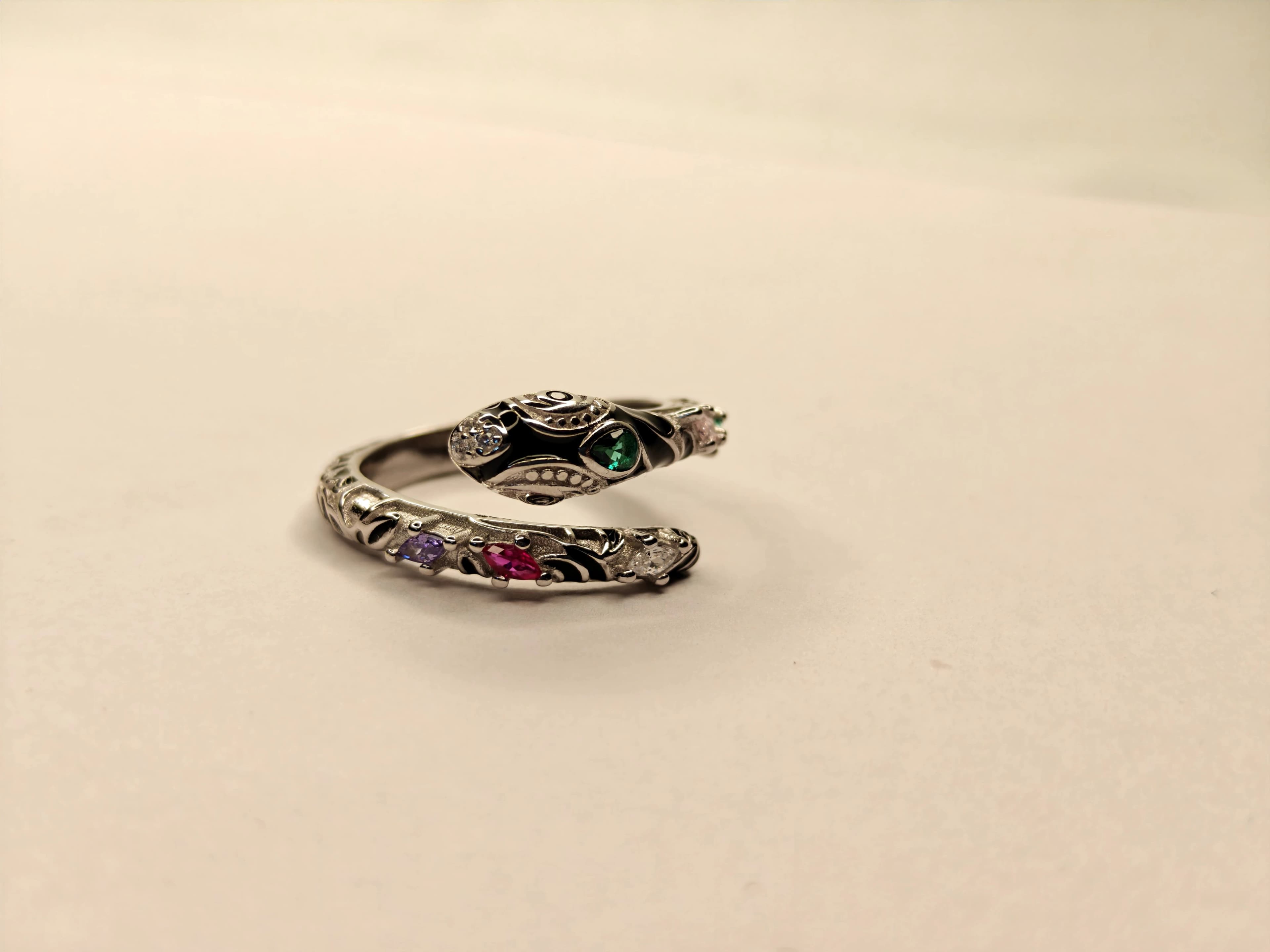 Multi Serpentine Ring