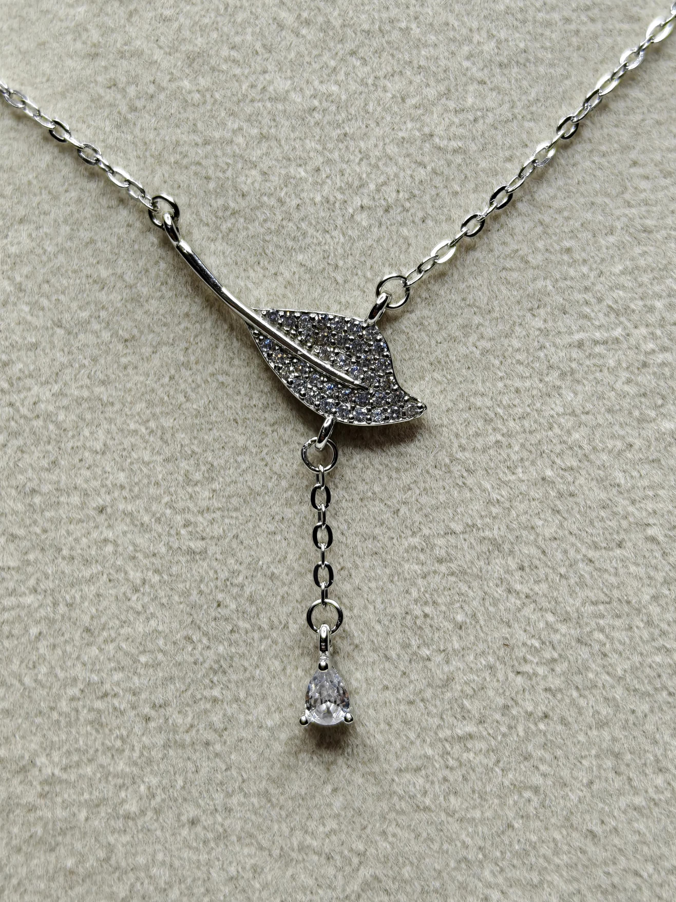 White Feather chains